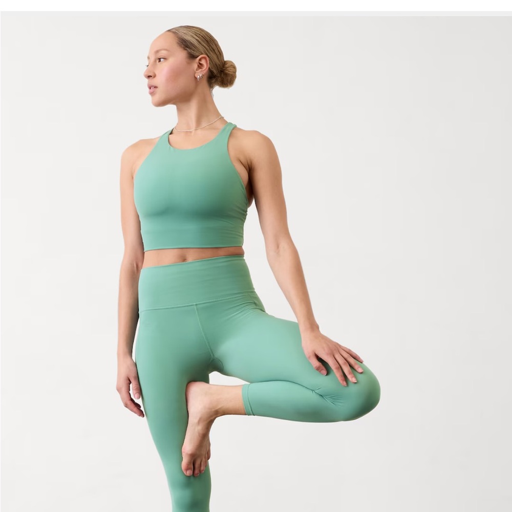 Athleta SALUTATION STASH HIGH RISE 7/8 LEGGING